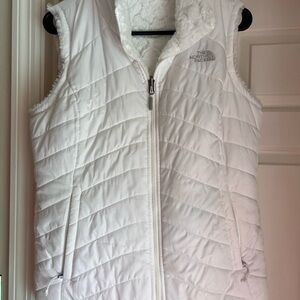 The North Face Women's Snowy White Quilted Vest reversible